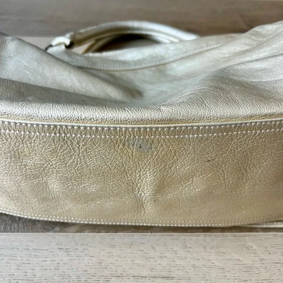 Moni Moni Gold Leather Shoulder Bag - Picture 7 of 10